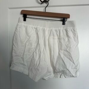 Fatherly Women's White Shorts - Linen